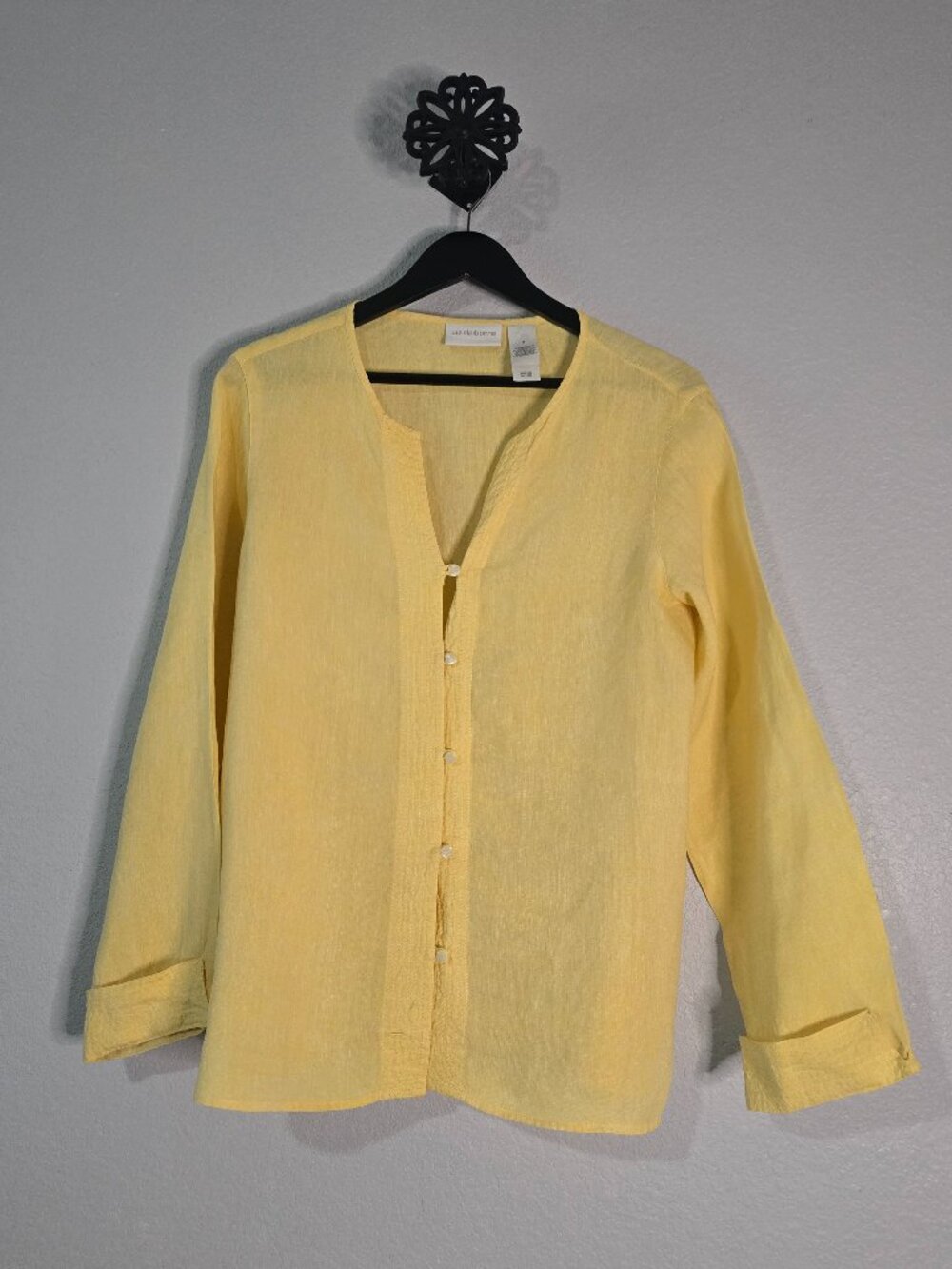 Liz Claiborne 100% Linen Yellow Button-Front Size Medium